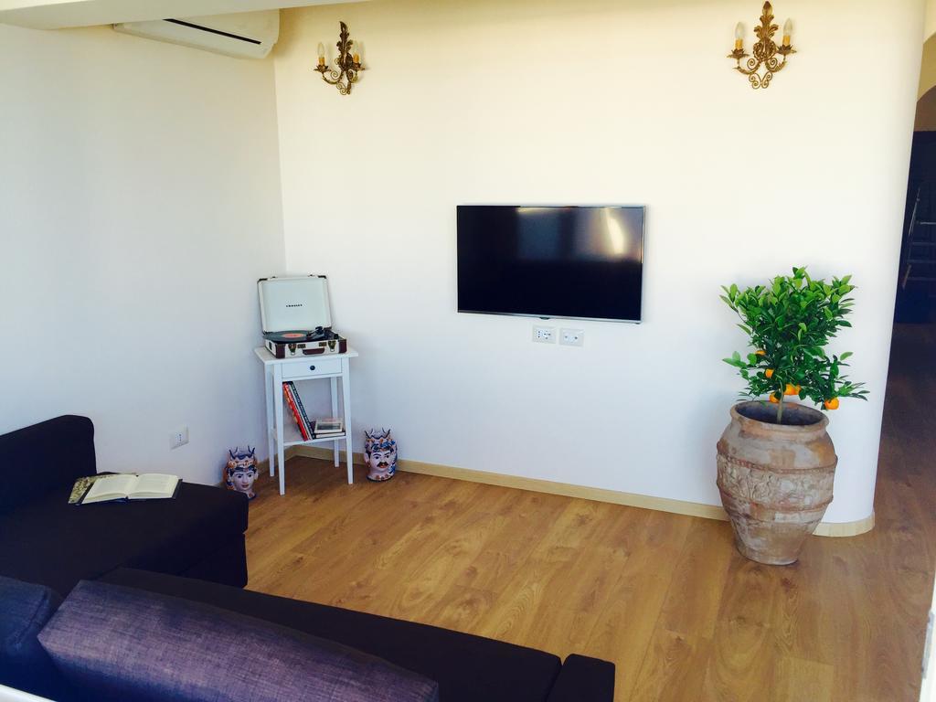 Apartament Solarium Achilles Giardini-Naxos Zewnętrze zdjęcie